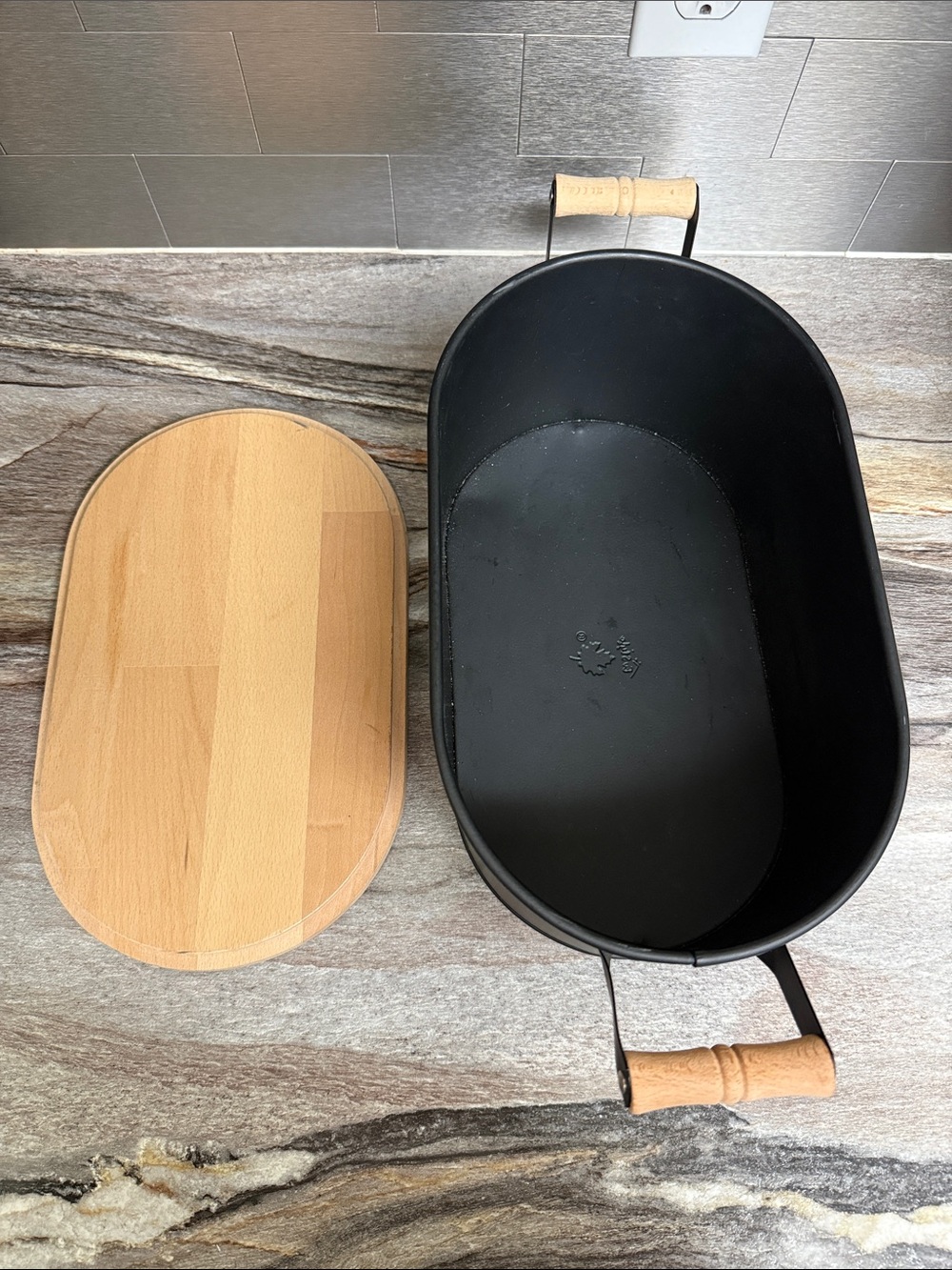 Bread Box - Picture 4 of 5
